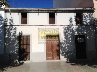 CASA VENTA EN LA AVENIDA DE LA CONSTITUCION