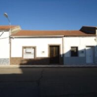 CASA EN VENTA EN MENGABRIL