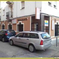 LOCAL DE ESQUINA EN VENTA