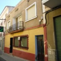 LOCAL Y PISO EN VENTA