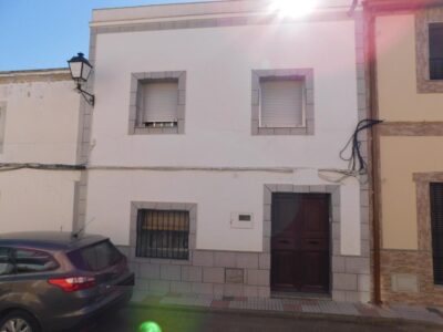 CASA EN VENTA EN LA HABA