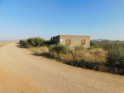 FINCA RUSTICA BIEN SITUADA
