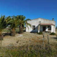 NAVE-CHALET EN VENTA