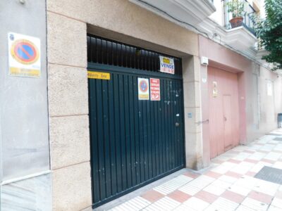 GARAJE CERRADO INDEPENDIENTE EN EL CENTRO