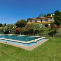 CHALET URBANO CON EXCELENTES VISTAS