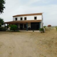 CHALET CON BUENAS CALIDADES