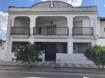 CASA Y PISO EN SANTA AMALIA EN VENTA