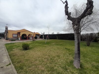 CHALET EN VENTA CON ESCRITURAS