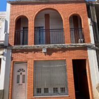 APARTAMENTO SEMIINDEPENDIENTE EN PLANTA BAJA