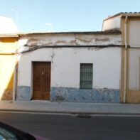 CASA PARA REFORMAR CON EXCELENTE SITUACION