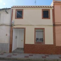CASA TOTALMENTE REFORMADA EN VENTA
