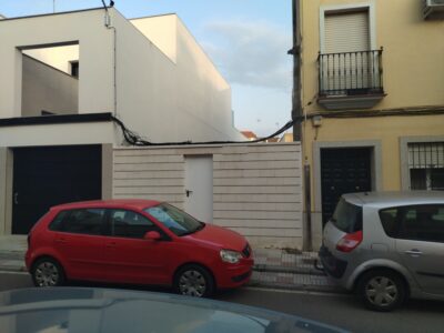 SOLAR EN VENTA BIEN SITUADO