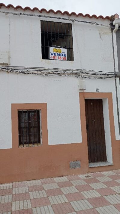 CASA EN VENTA EN NAVALVILLAR DE PELA