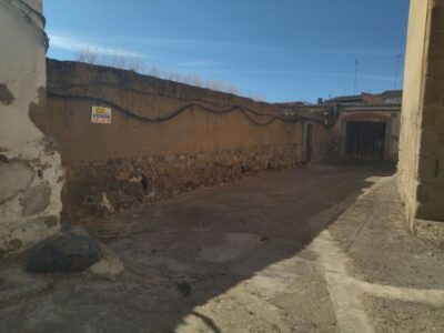 SOLAR URBANO EN ESPARRAGOSA DE LA SERENA