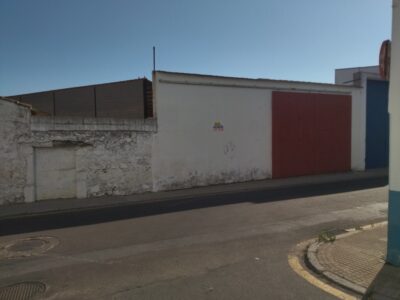 SOLAR URBANO EN MIAJADAS
