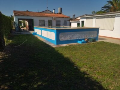 CHALET CON ESCRITURAS MUY CERCA DE LA POBLACION