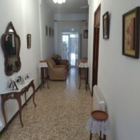 CASA Y PISO EN VENTA