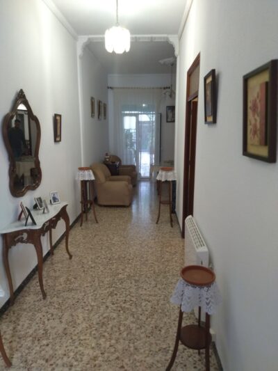 CASA Y PISO EN VENTA