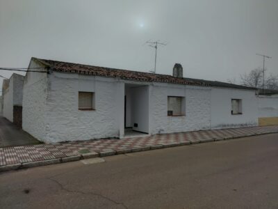 CASA VENTA EN YELBES
