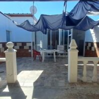 CASA EN HERNAN CORTES