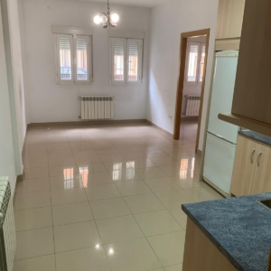 APARTAMENTO CON BUENAS CALIDADES EN EL CENTRO